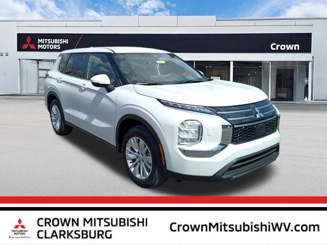 2026 Mitsubishi Outlander ES in White Diamond — front three-quarter view